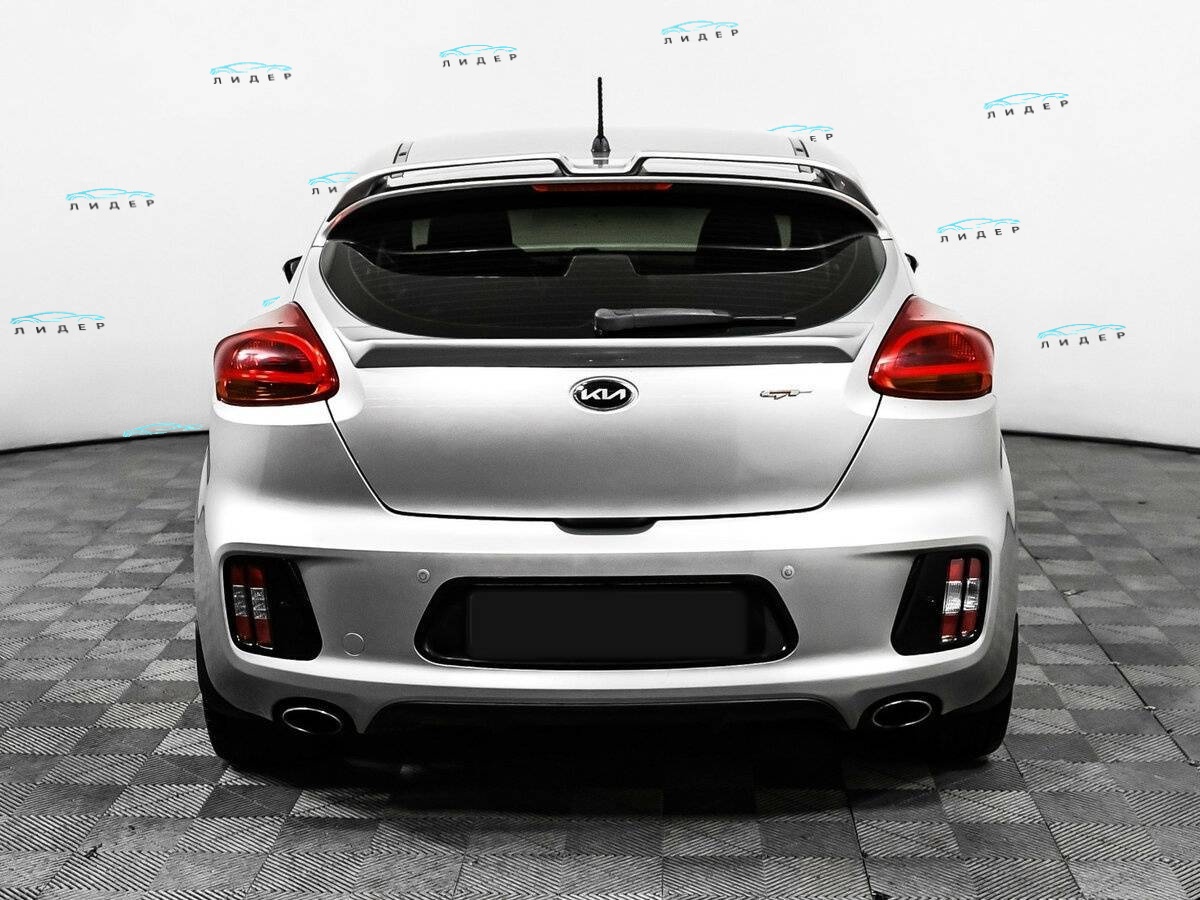 Б/У Киа Сид ГТ 2015 года. Фото: #5