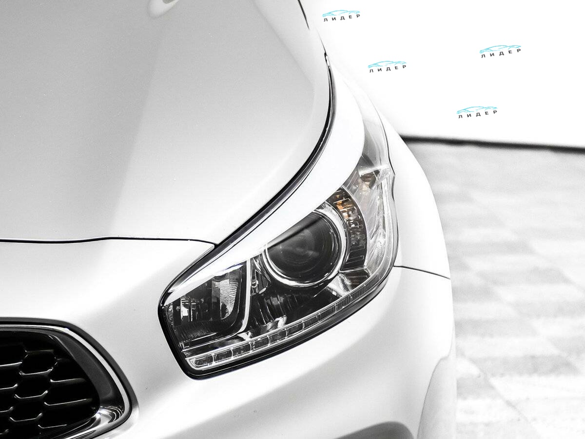 Б/У Киа Сид ГТ 2015 года. Фото: #13