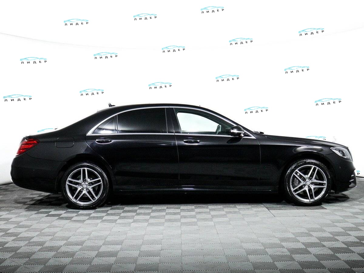 Б/У Мерседес-Бенц С-Класс 2018 года. Фото: #3