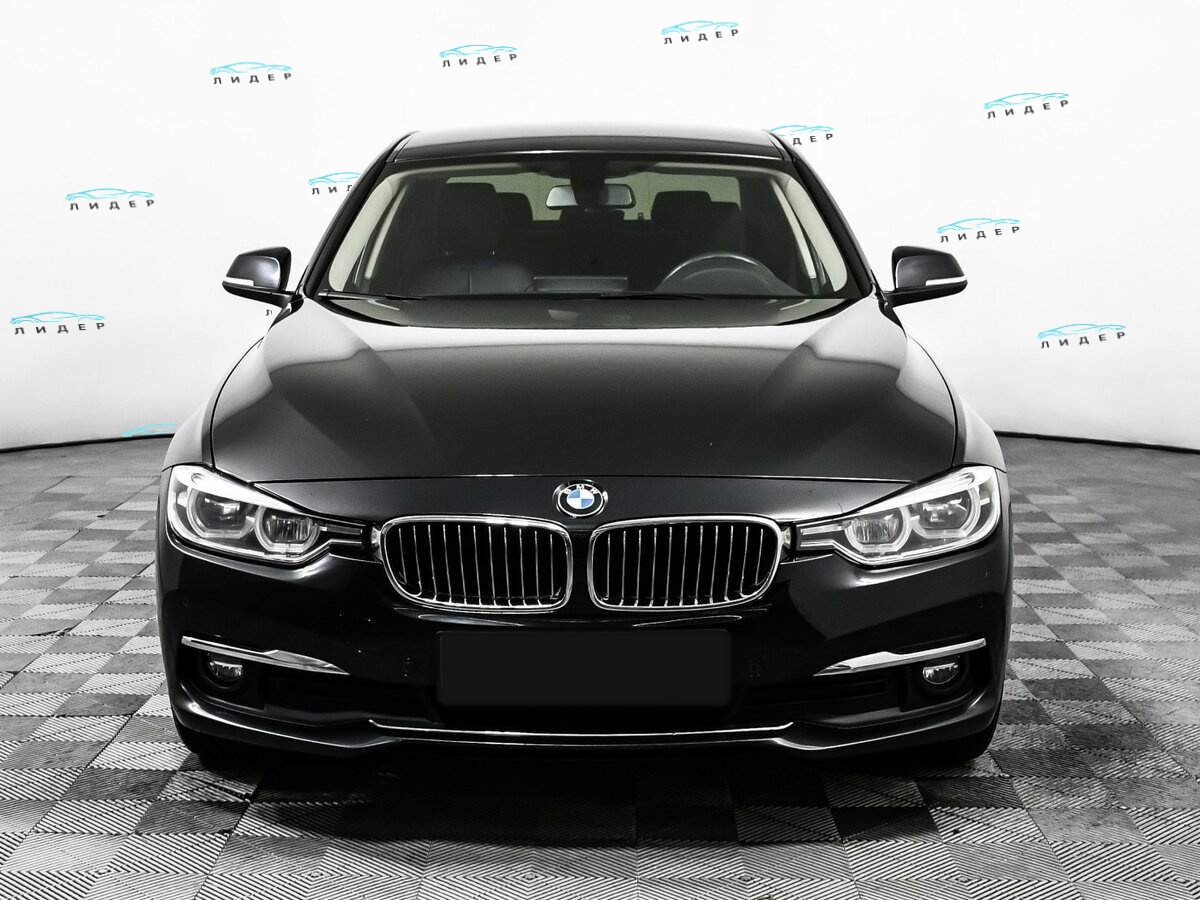 Б/У БМВ 3 серии 2016 года. Фото: #1