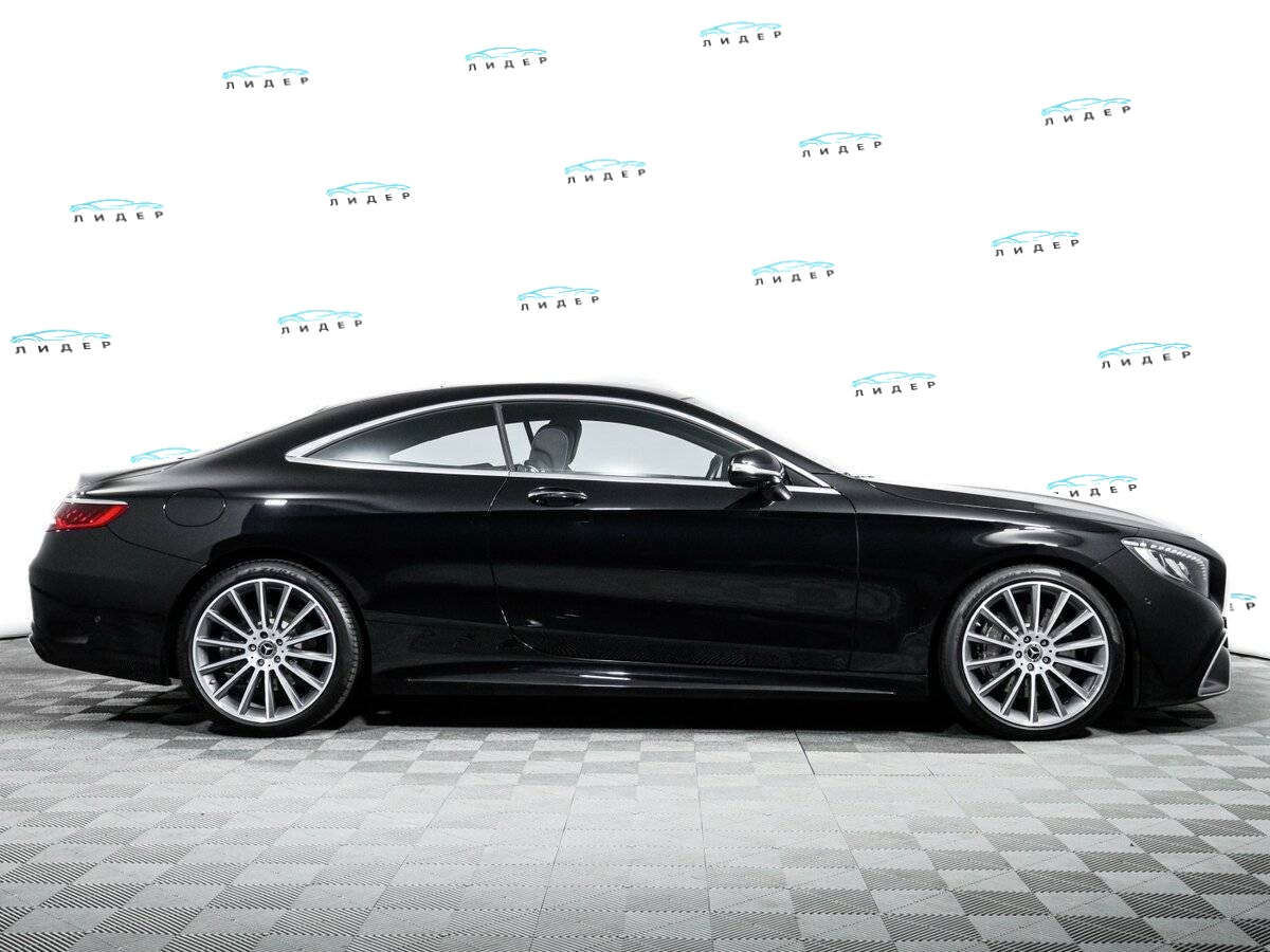 Б/У Мерседес-Бенц С-Класс 2018 года. Фото: #3