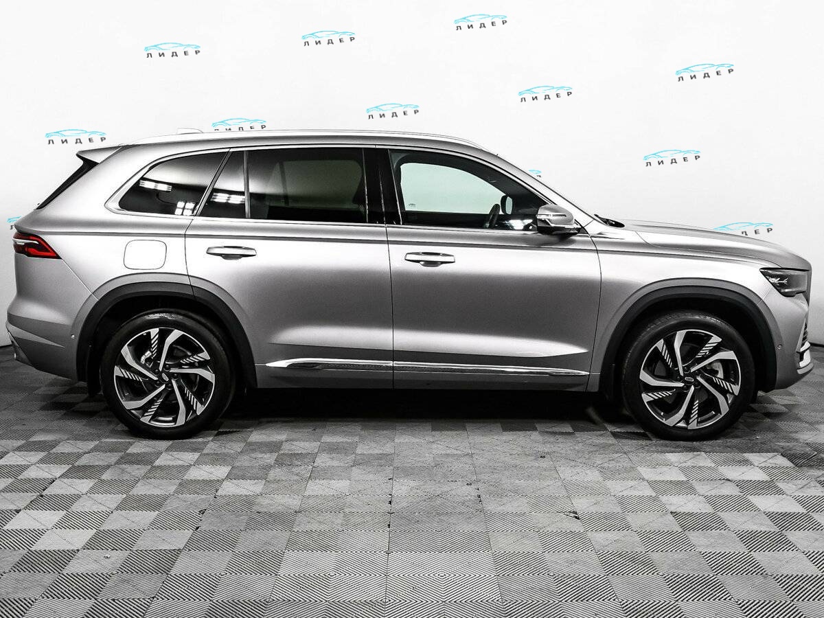 Б/У Джили Монжаро 2024 года. Фото: #3