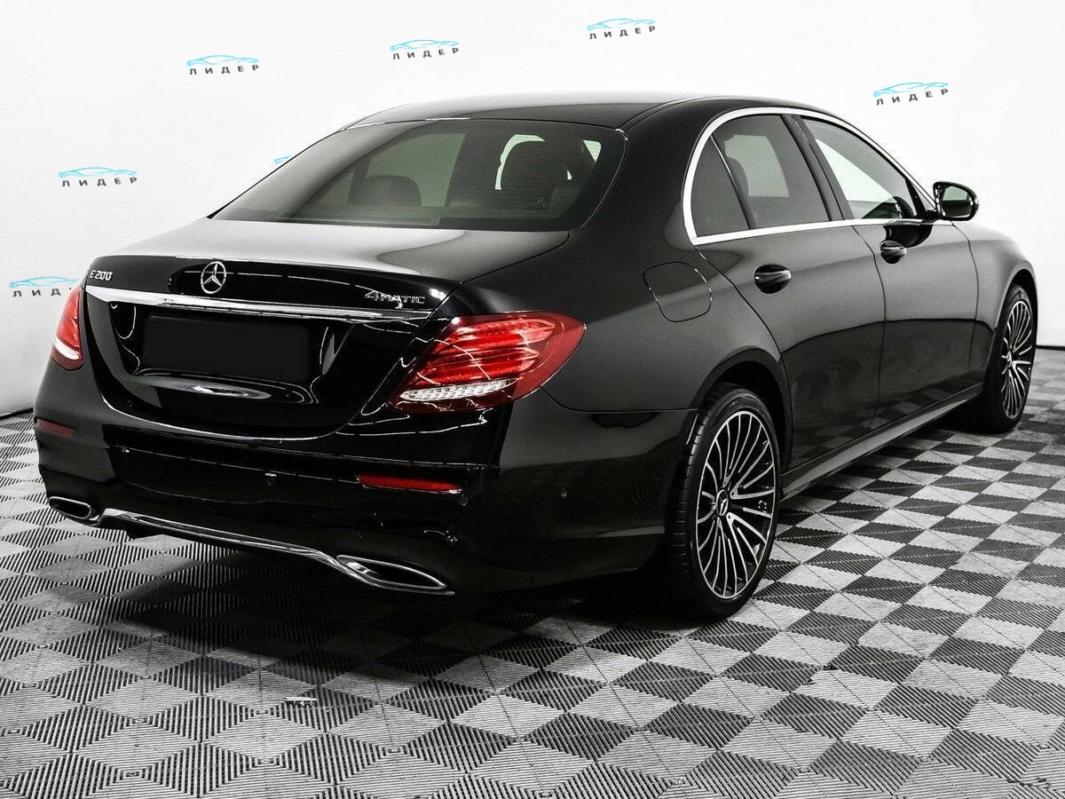 Б/У Мерседес-Бенц Е-Класс 2019 года. Фото: #4