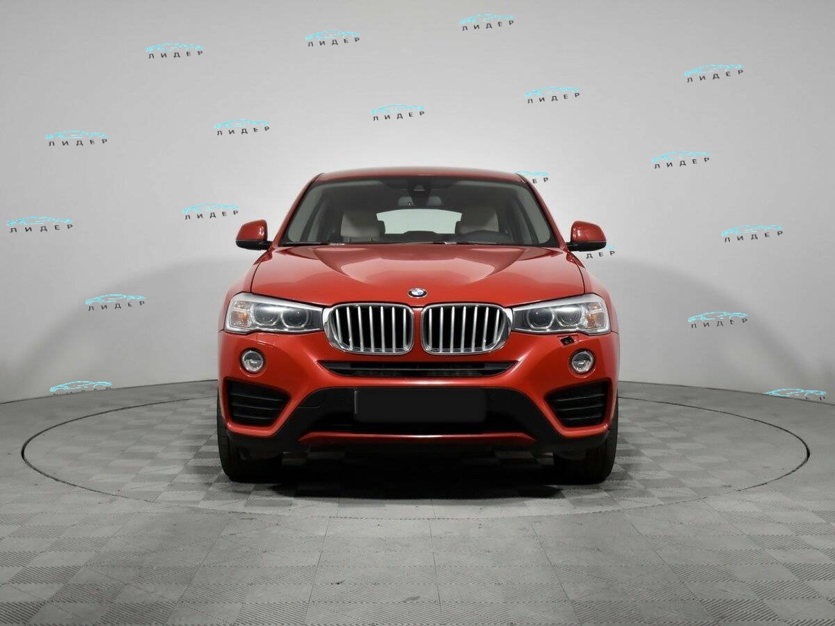 Б/У БМВ Икс4 2017 года. Фото: #1