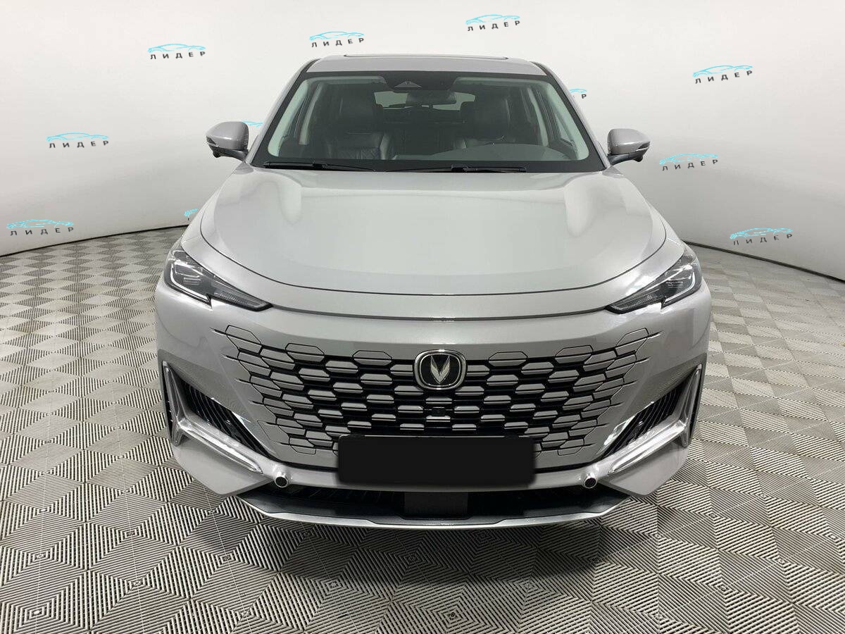 Б/У Чанган УНИ-К 2023 года. Фото: #1