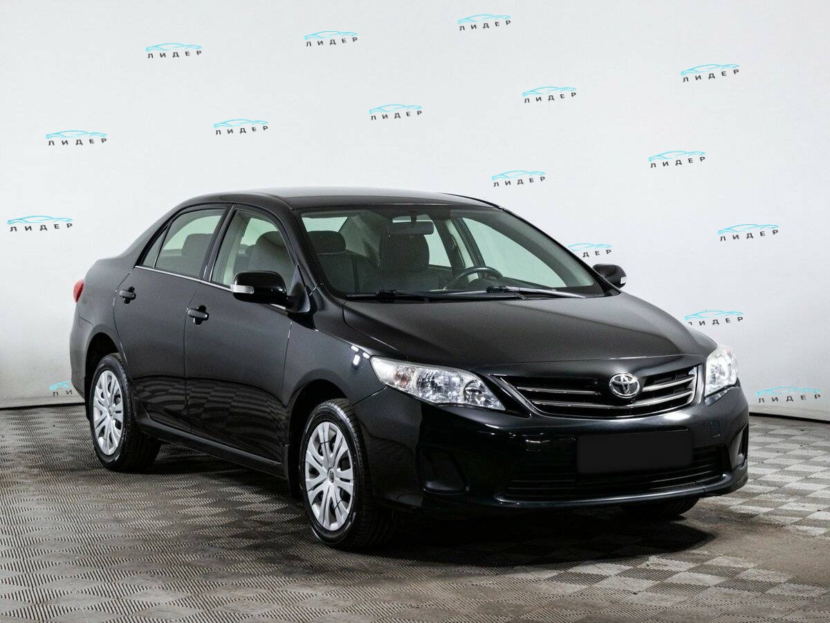 Б/У Тойота Королла 2011 года. Фото: #2