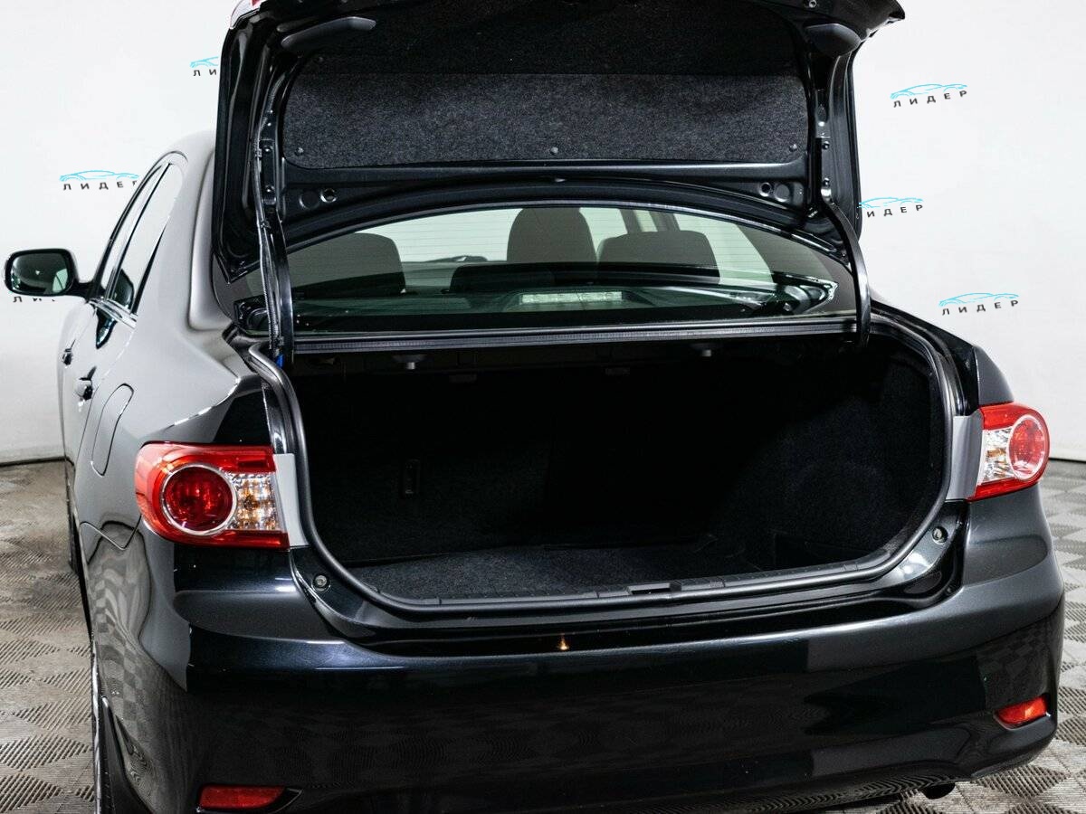 Б/У Тойота Королла 2011 года. Фото: #6