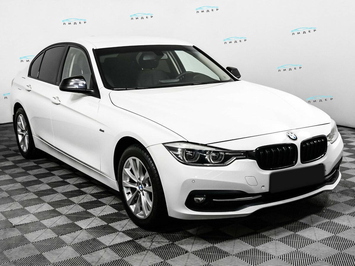 Б/У БМВ 3 серии 2017 года. Фото: #2