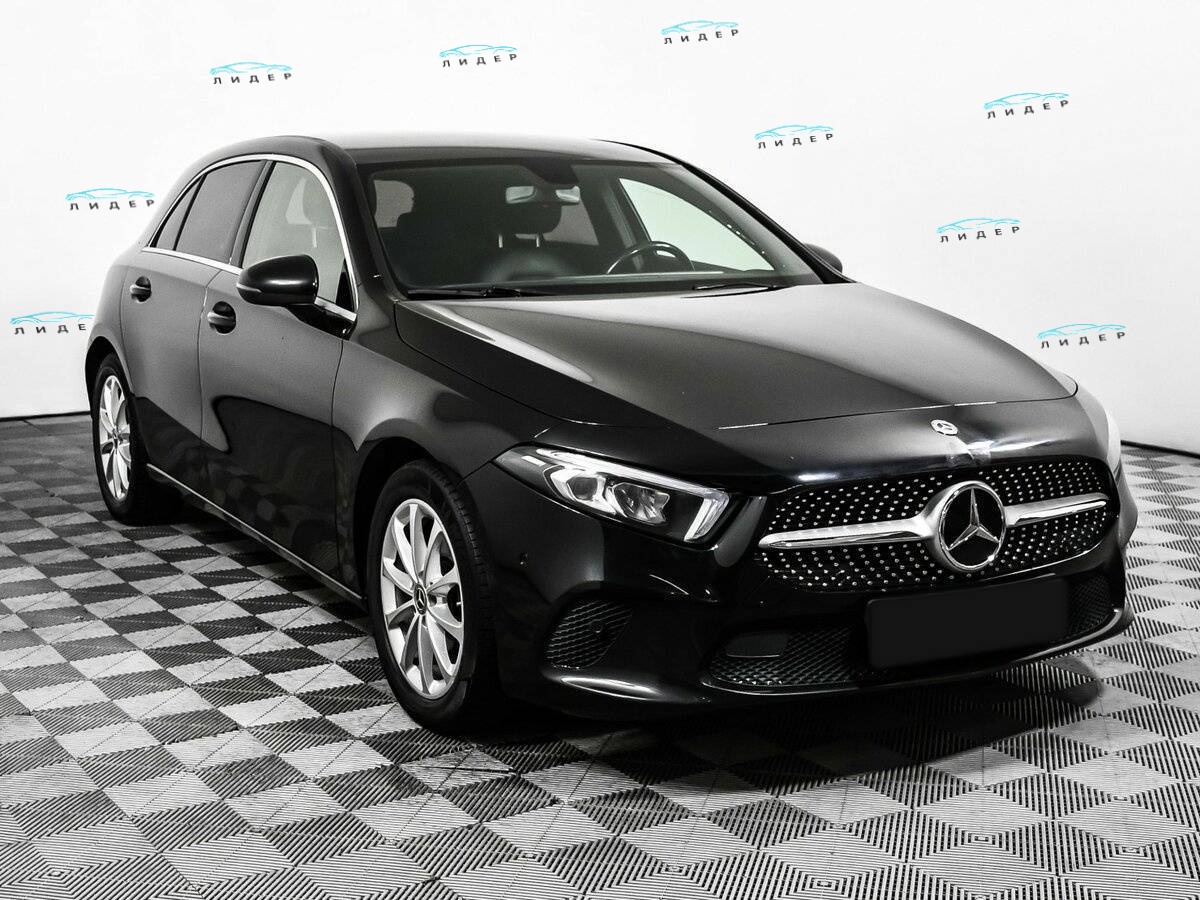 Б/У Мерседес-Бенц А-Класс 2018 года. Фото: #2