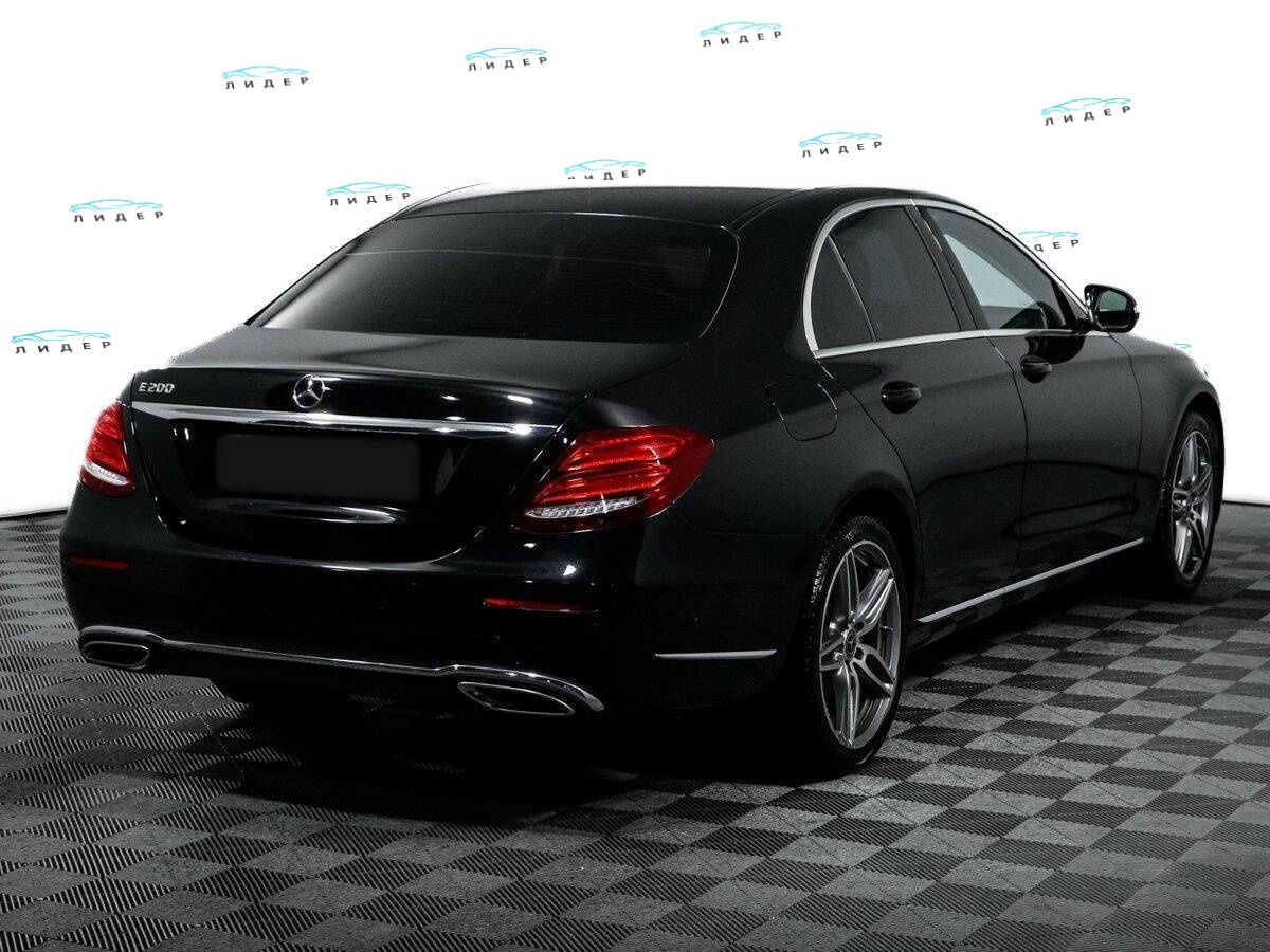 Б/У Мерседес-Бенц Е-Класс 2016 года. Фото: #4