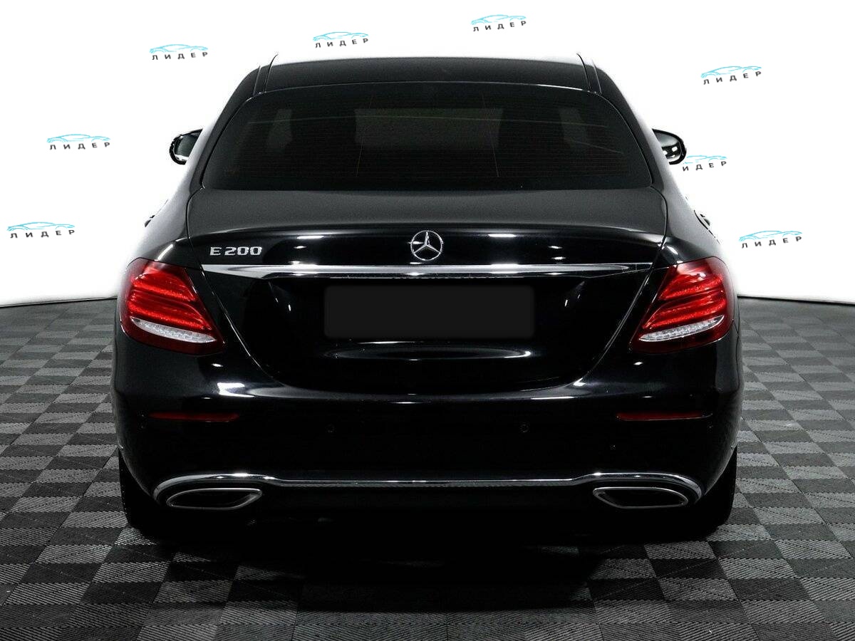 Б/У Мерседес-Бенц Е-Класс 2016 года. Фото: #5