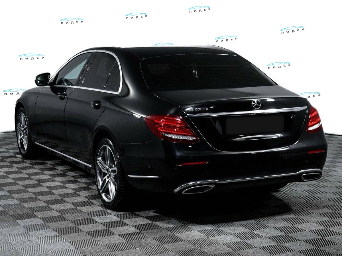 Б/У Мерседес-Бенц Е-Класс 2016 года. Фото: #6