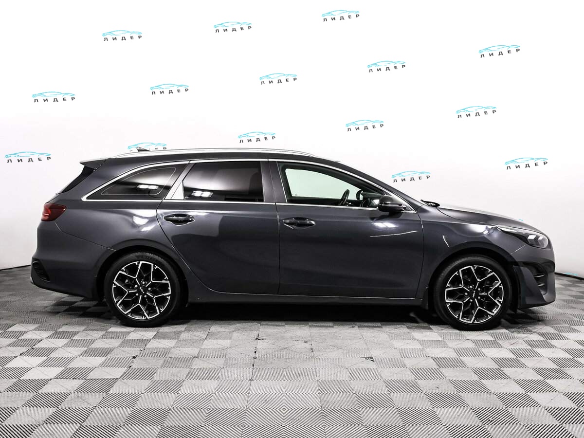 Б/У Киа Сид 2021 года. Фото: #3