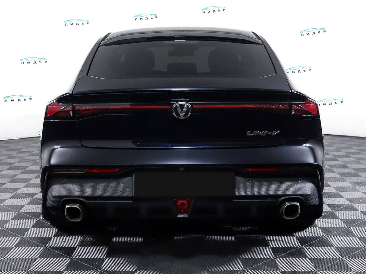 Б/У Чанган УНИ-В 2023 года. Фото: #5