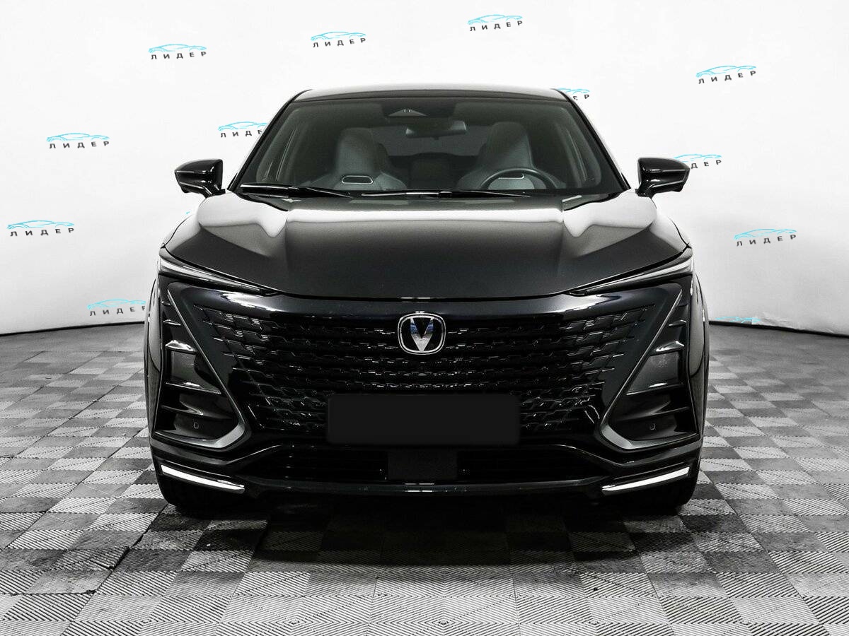 Б/У Чанган УНИ-Т 2023 года. Фото: #1