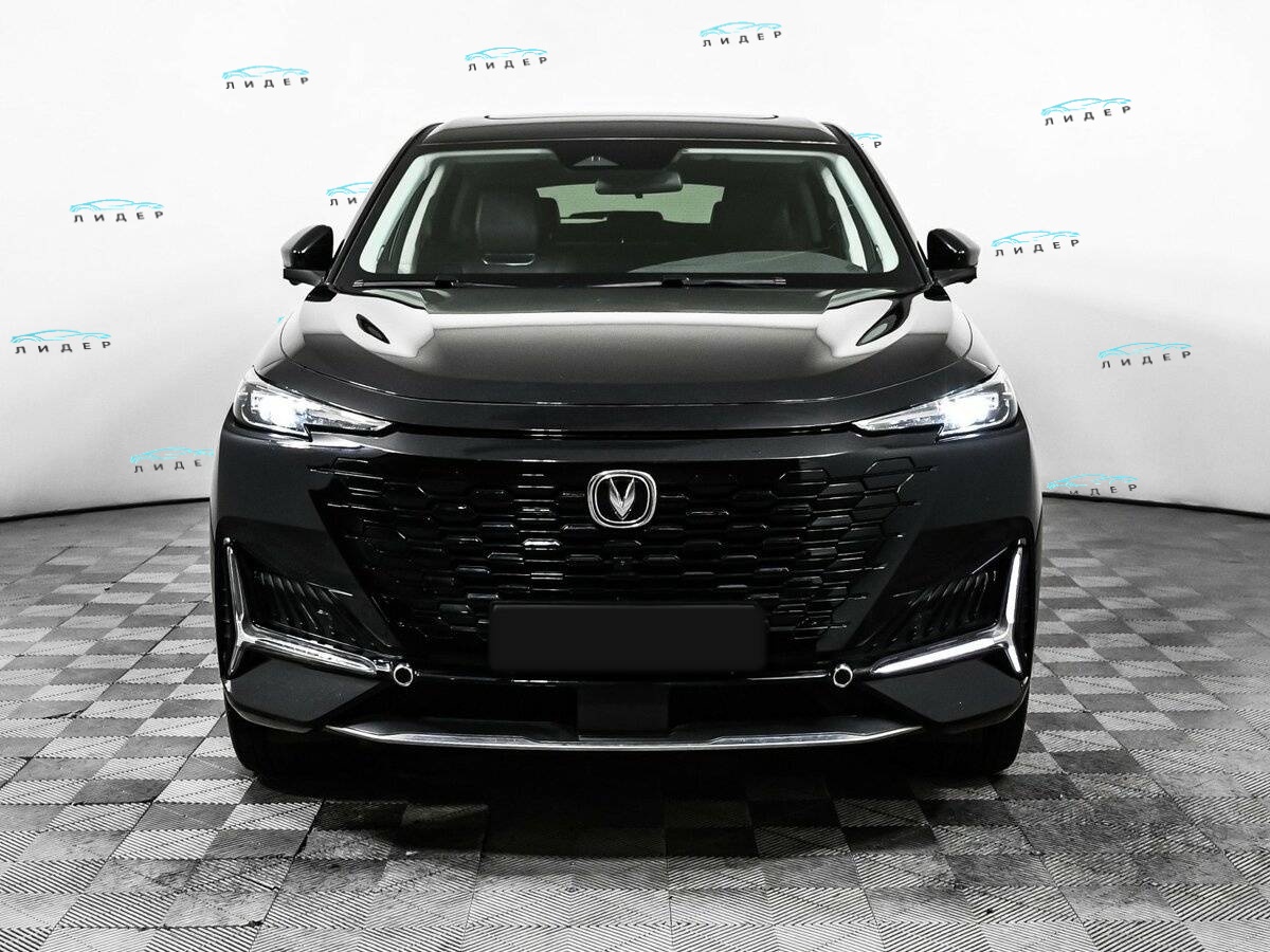 Б/У Чанган УНИ-К 2023 года. Фото: #1