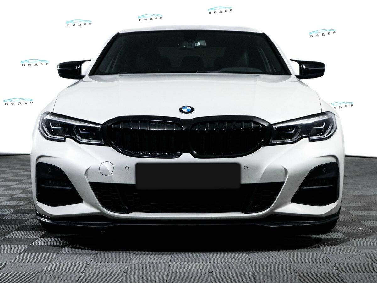 Б/У БМВ 3 серии 2020 года. Фото: #1