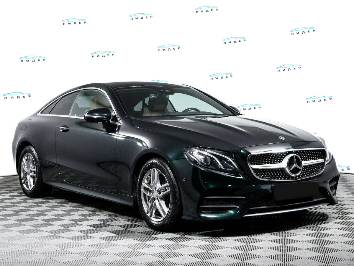 Б/У Мерседес-Бенц Е-Класс 2018 года. Фото: #2