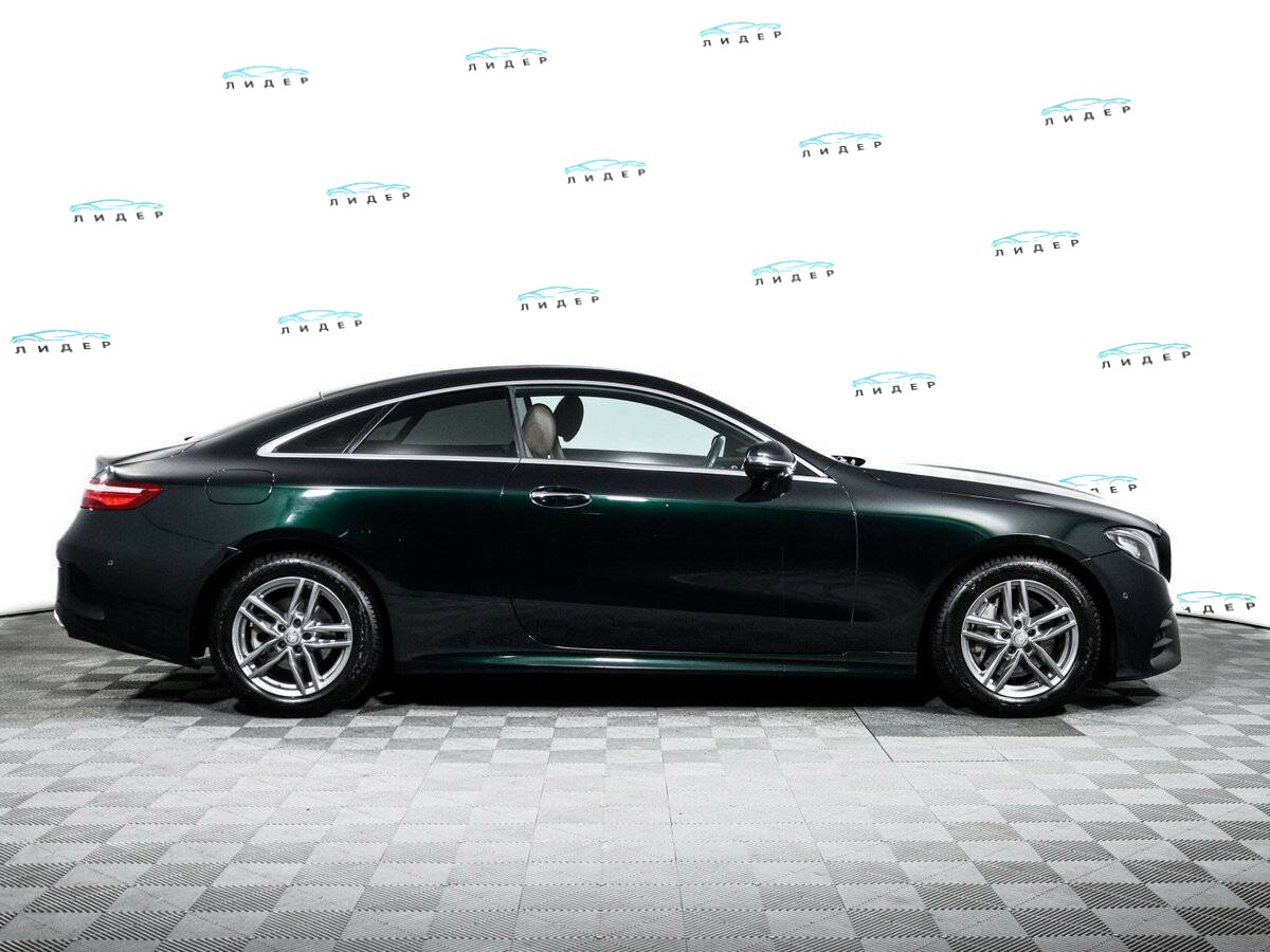 Б/У Мерседес-Бенц Е-Класс 2018 года. Фото: #3