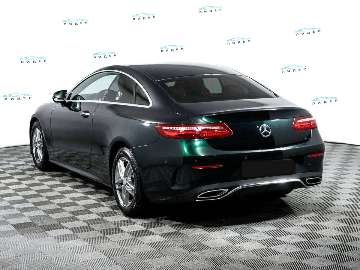 Б/У Мерседес-Бенц Е-Класс 2018 года. Фото: #6