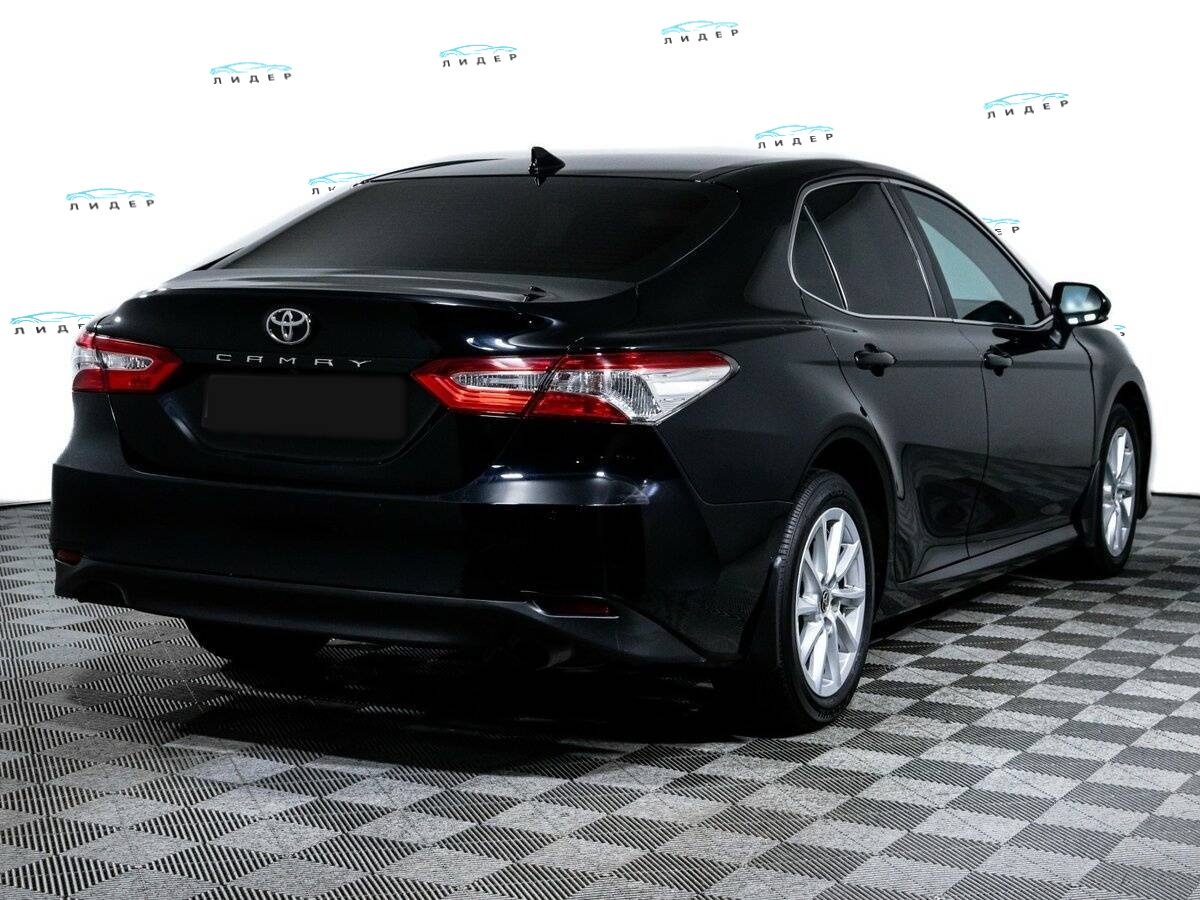 Б/У Тойота Камри 2021 года. Фото: #4