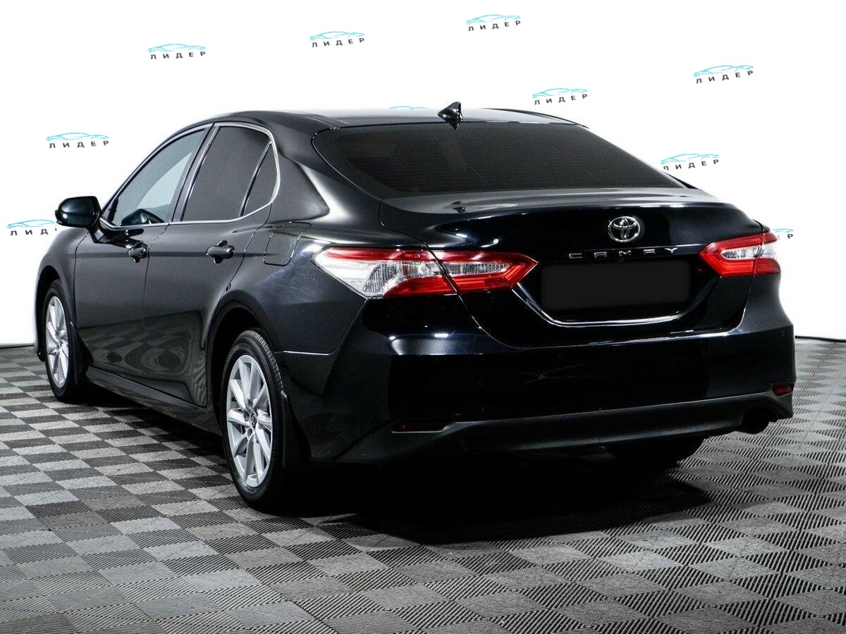 Б/У Тойота Камри 2021 года. Фото: #6