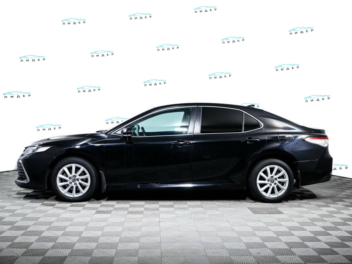 Б/У Тойота Камри 2021 года. Фото: #7