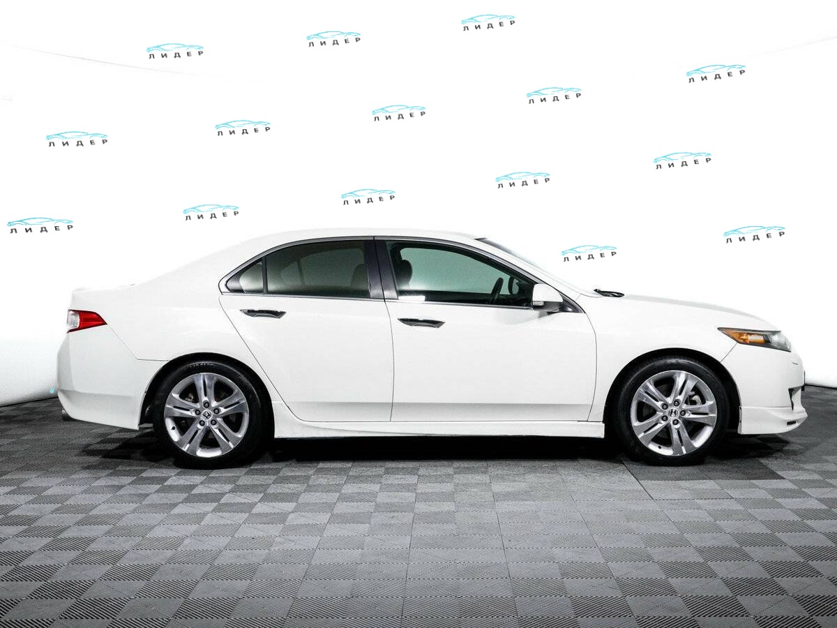 Б/У Хонда Аккорд 2008 года. Фото: #3