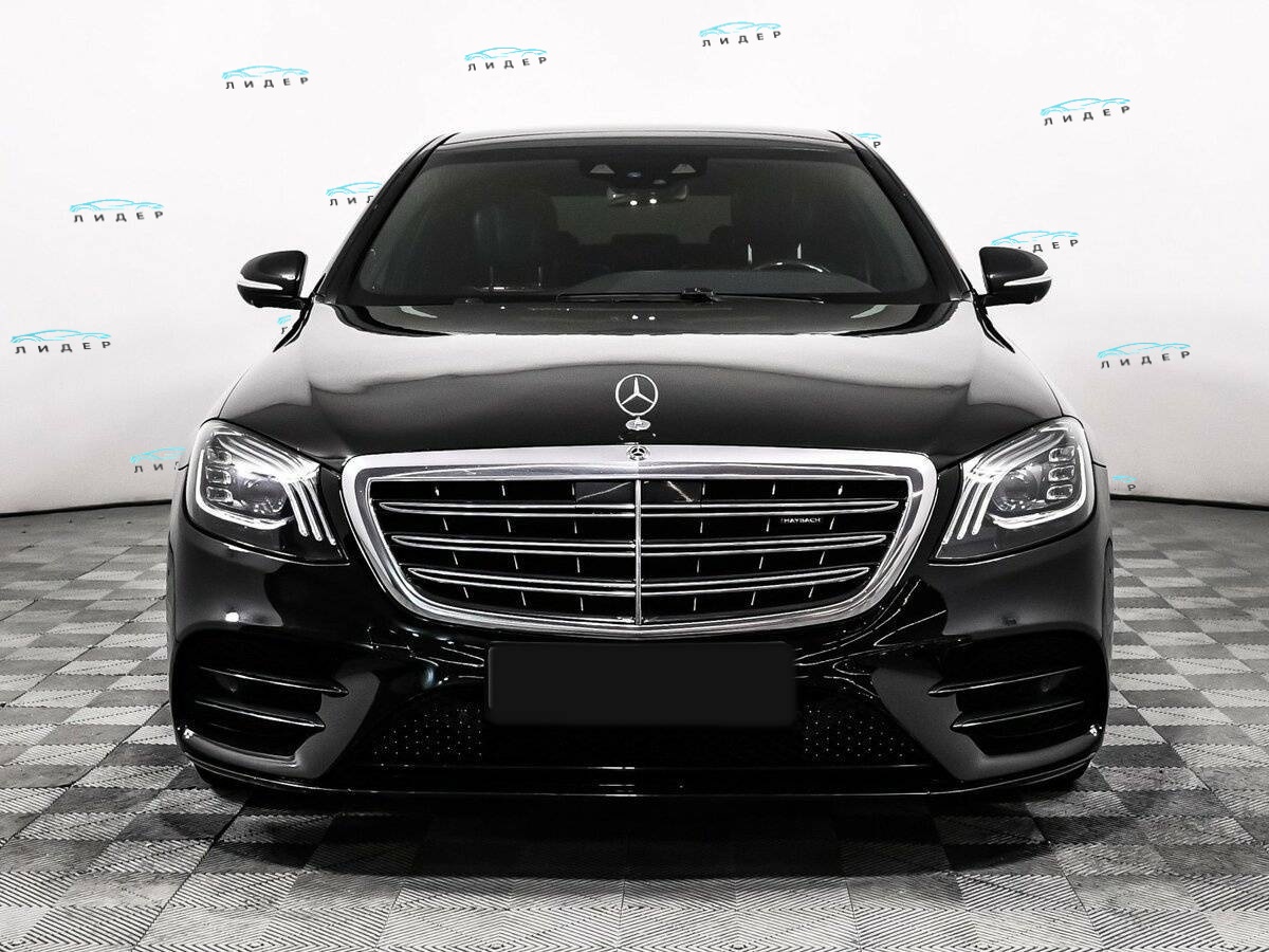 Б/У Мерседес-Бенц С-Класс 2018 года. Фото: #1