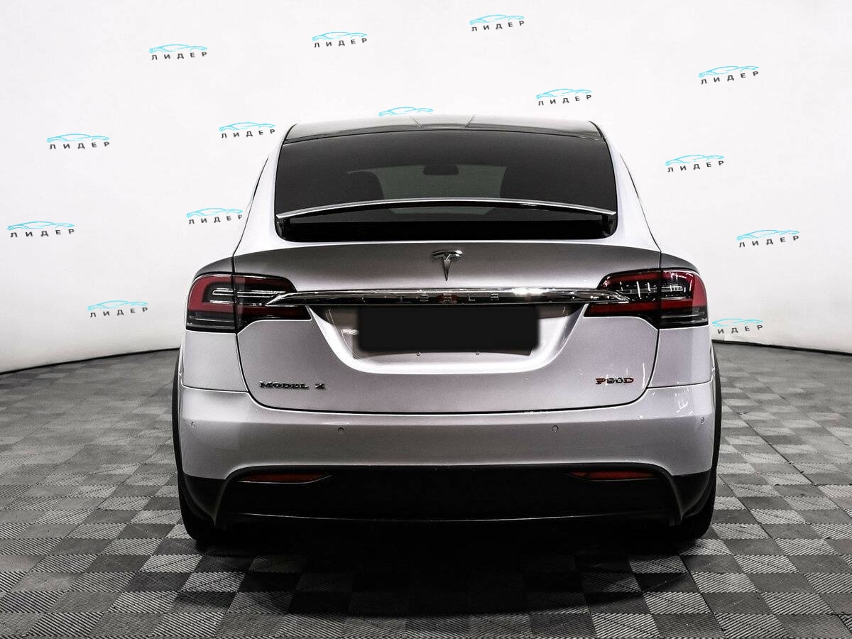 Б/У Тесла Модел Икс 2016 года. Фото: #5