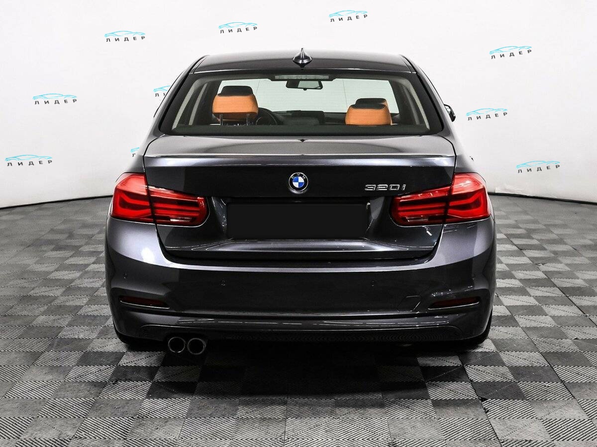 Б/У БМВ 3 серии 2017 года. Фото: #5