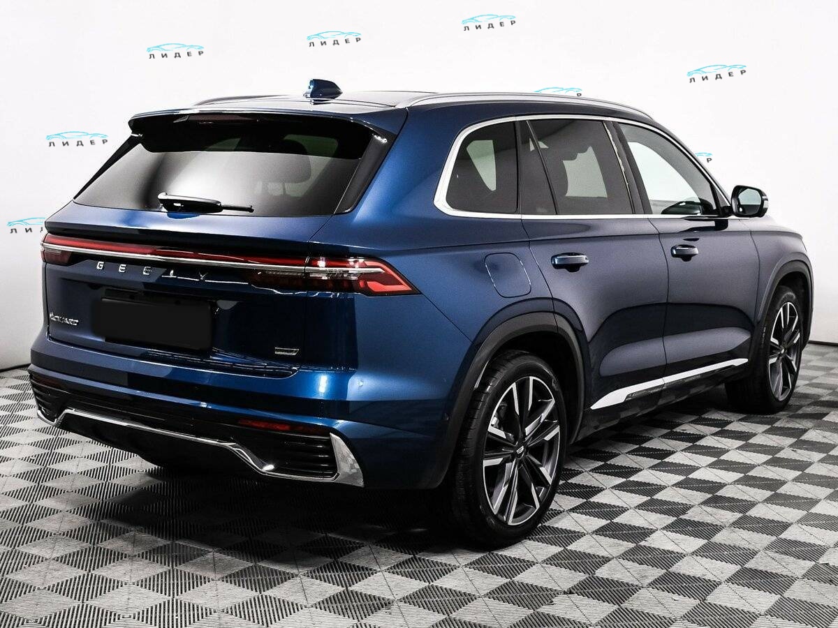 Б/У Джили Монжаро 2022 года. Фото: #4