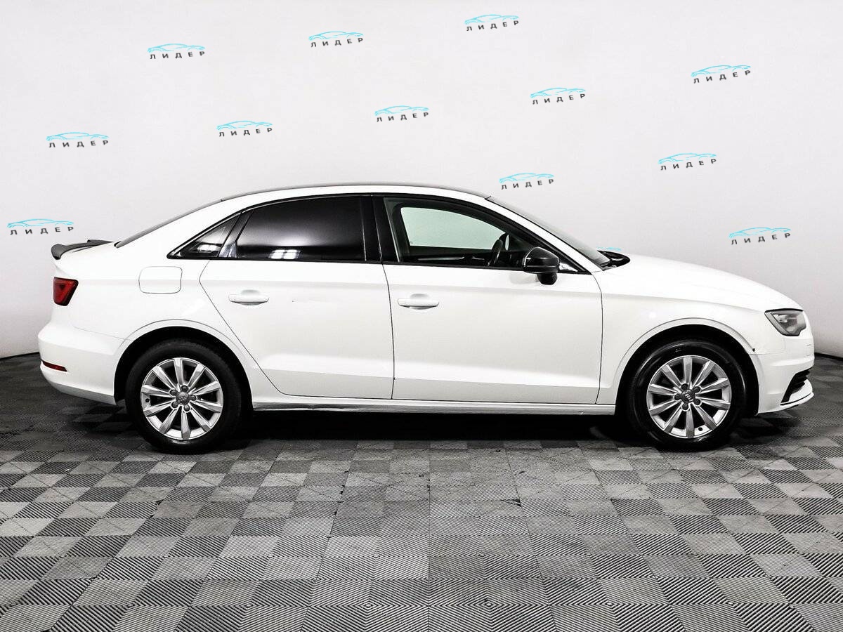 Б/У Ауди А3 2014 года. Фото: #3