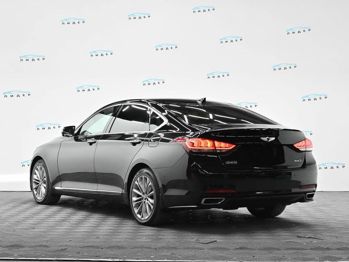 Б/У Хендай Генезис 2016 года. Фото: #2