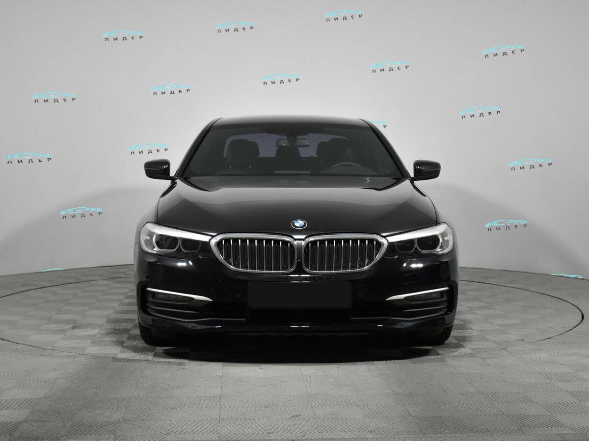 Б/У БМВ 5 серии 2020 года. Фото: #1