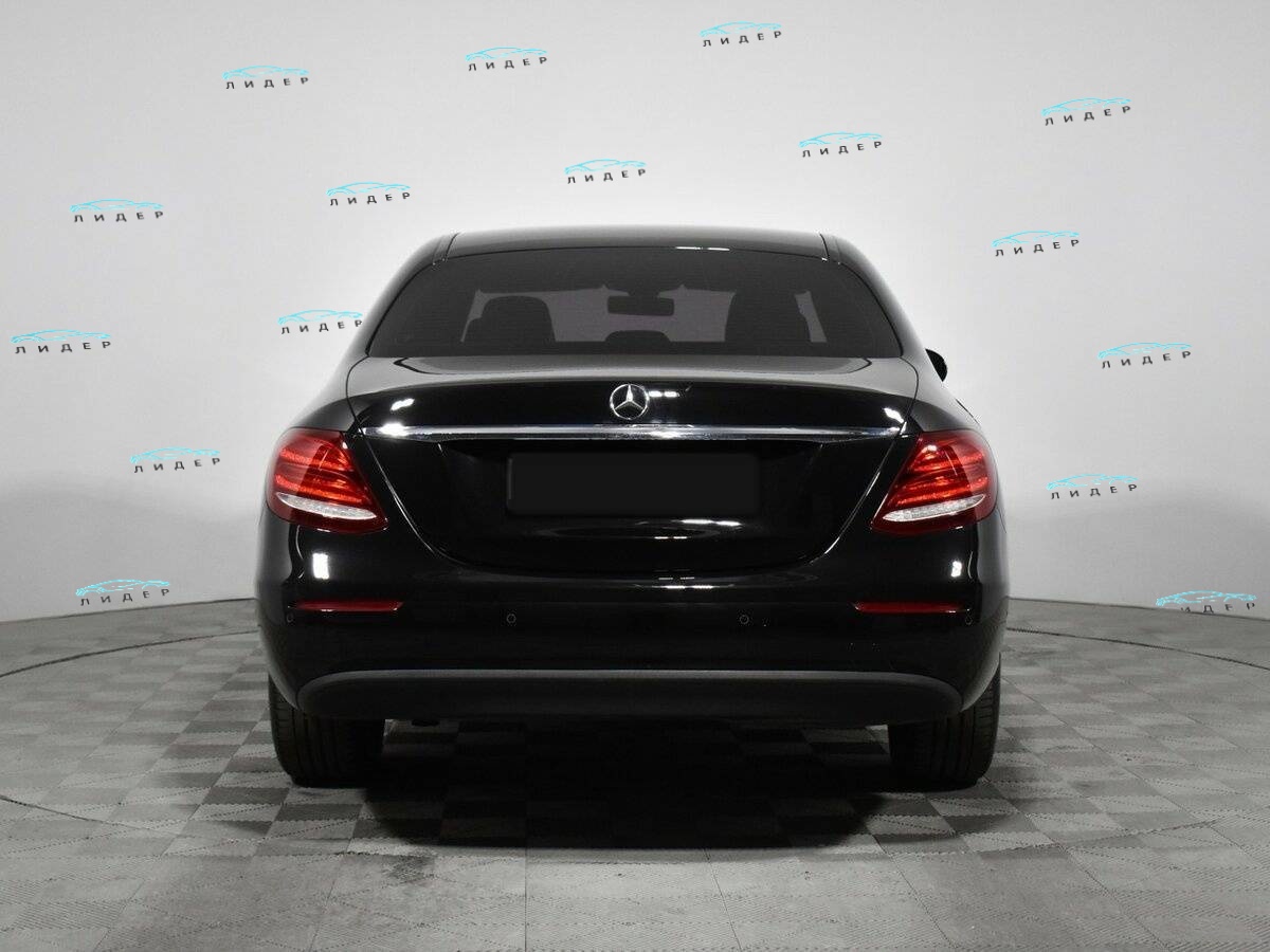 Б/У Мерседес-Бенц Е-Класс 2016 года. Фото: #5