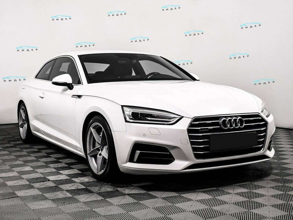 Б/У Ауди А5 2018 года. Фото: #2