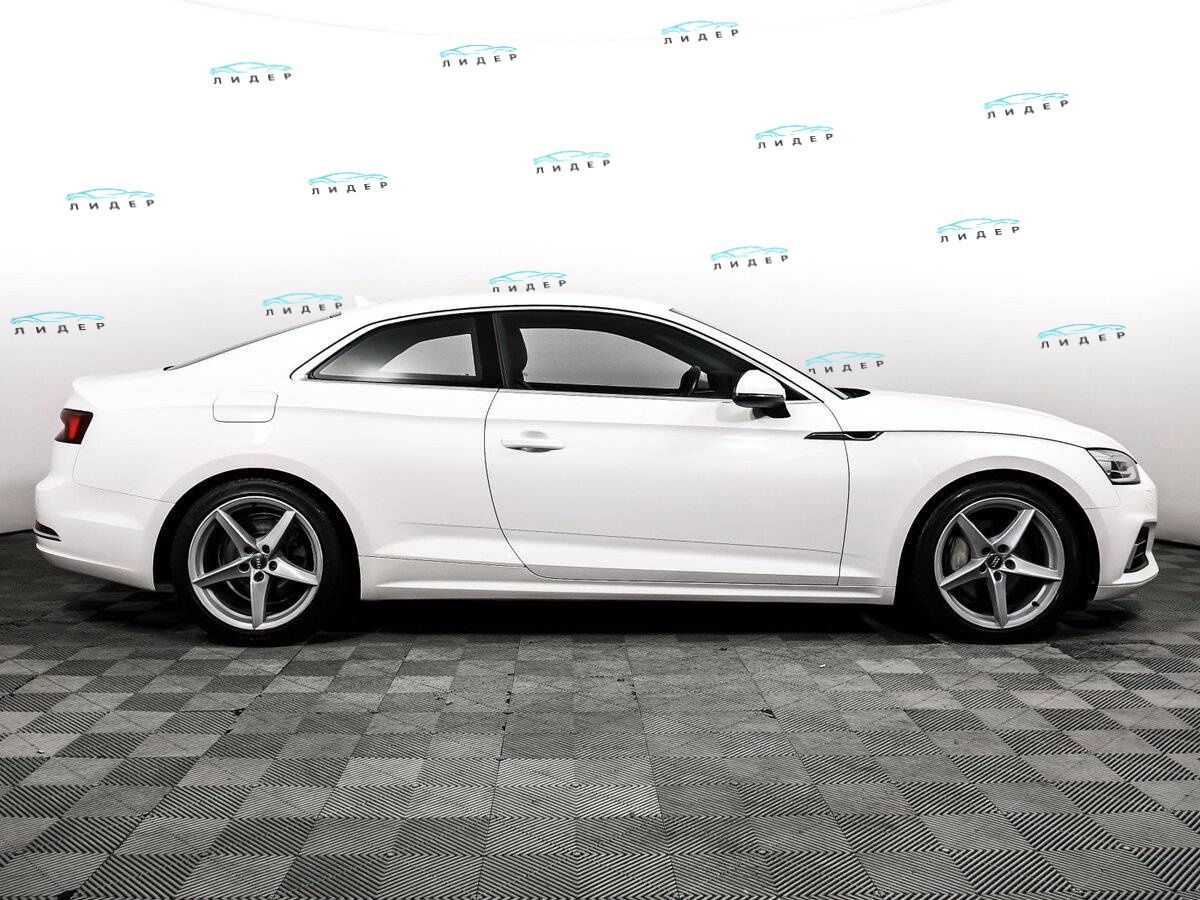 Б/У Ауди А5 2018 года. Фото: #3