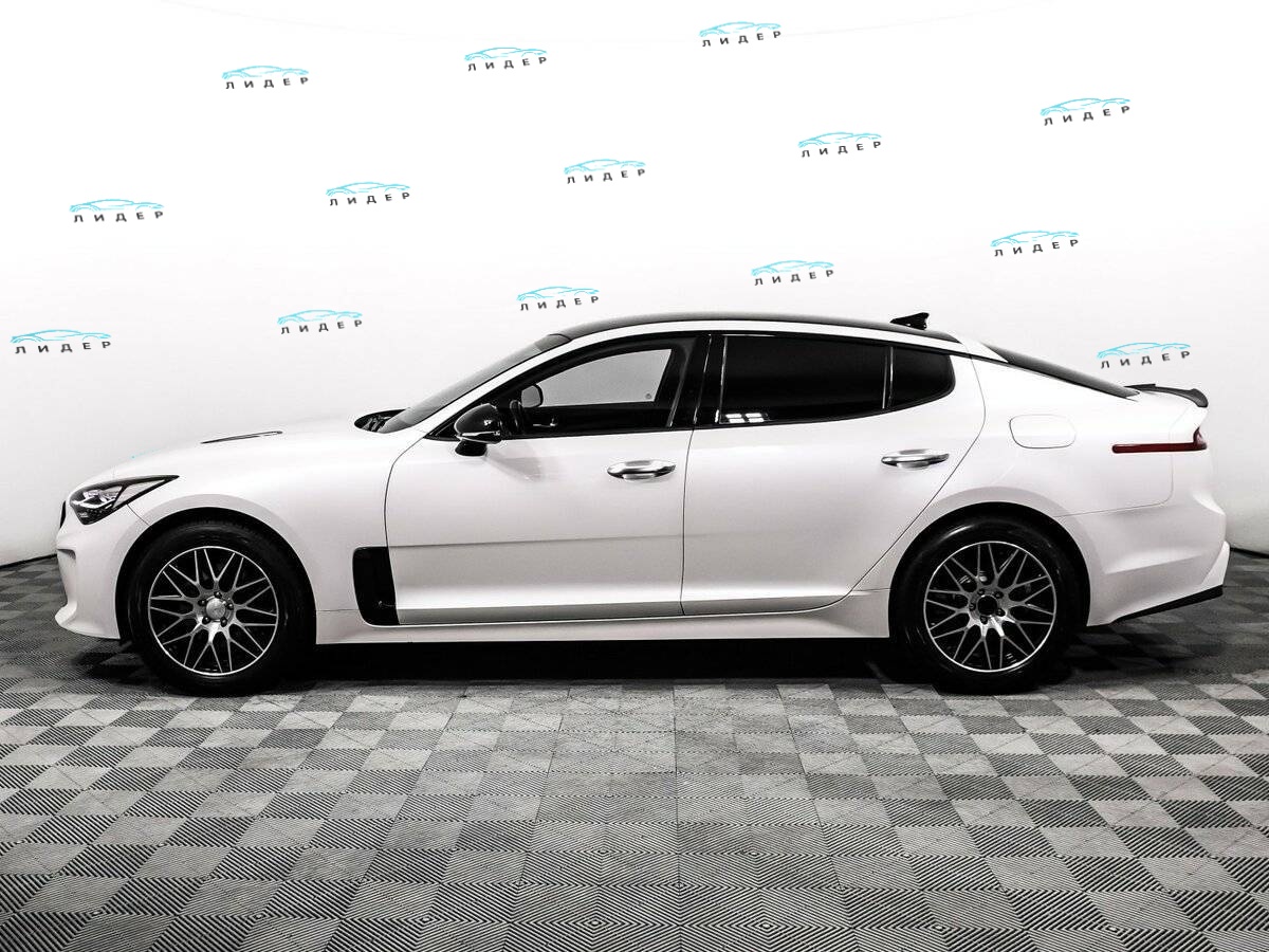 Б/У Киа Стингер 2019 года. Фото: #7