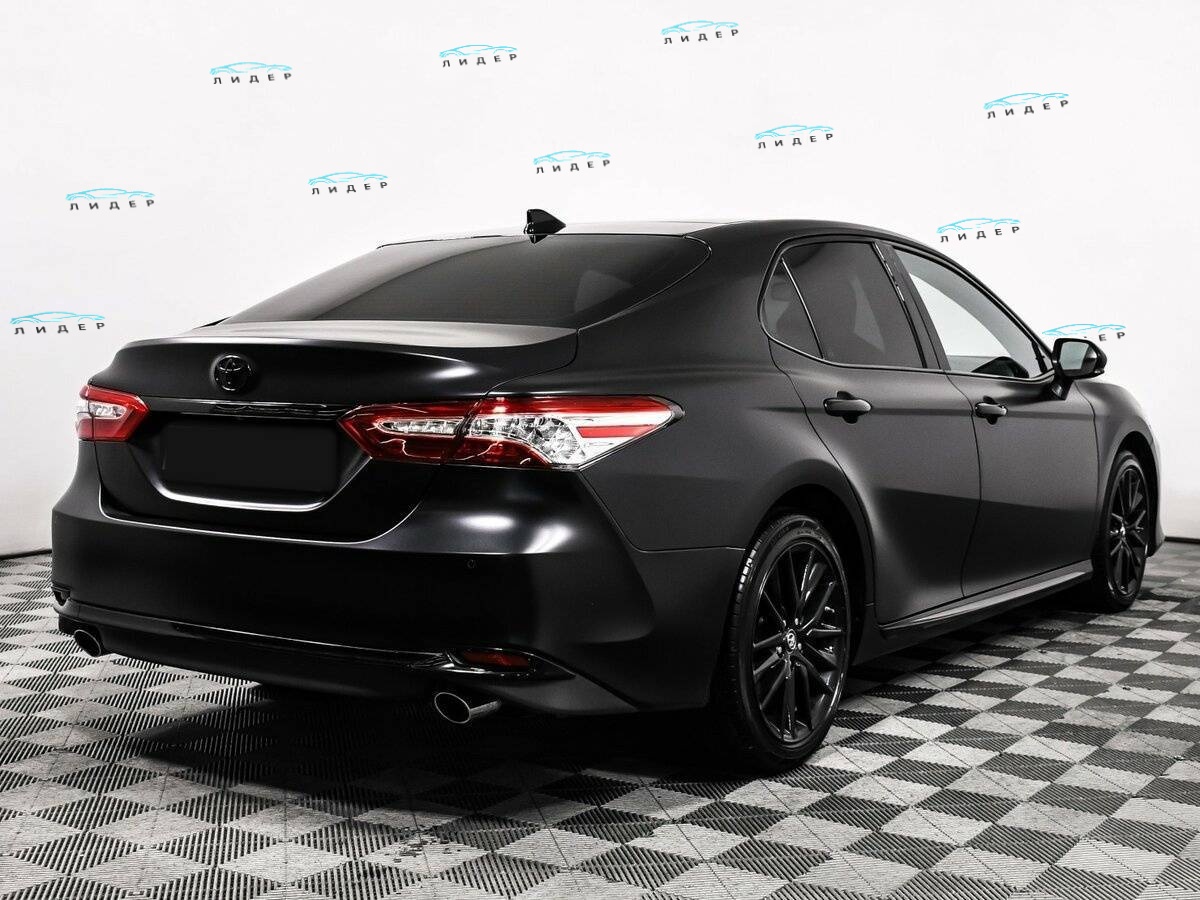 Б/У Тойота Камри 2023 года. Фото: #4