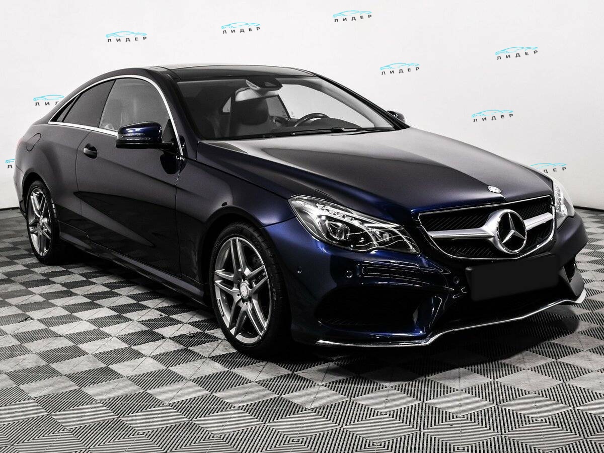 Б/У Мерседес-Бенц Е-Класс 2015 года. Фото: #2