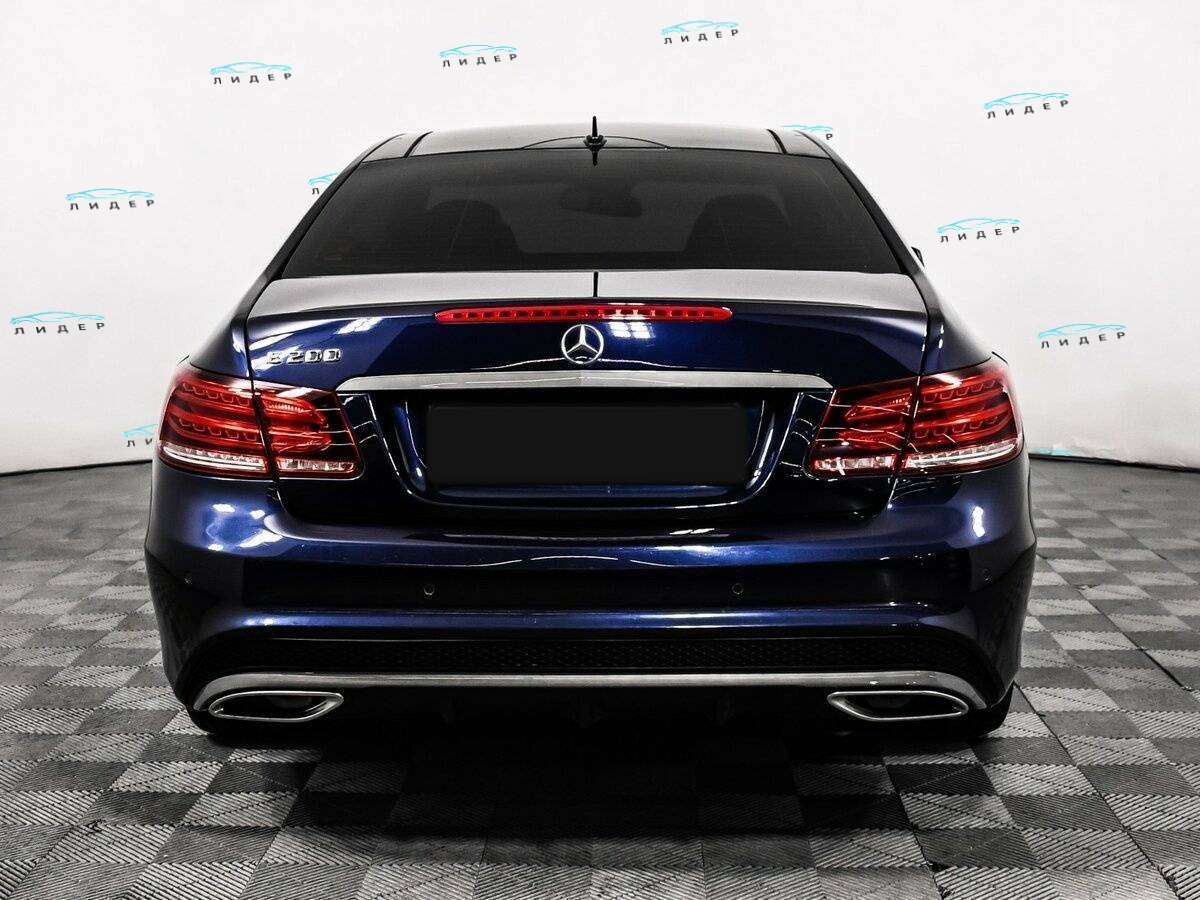 Б/У Мерседес-Бенц Е-Класс 2015 года. Фото: #5
