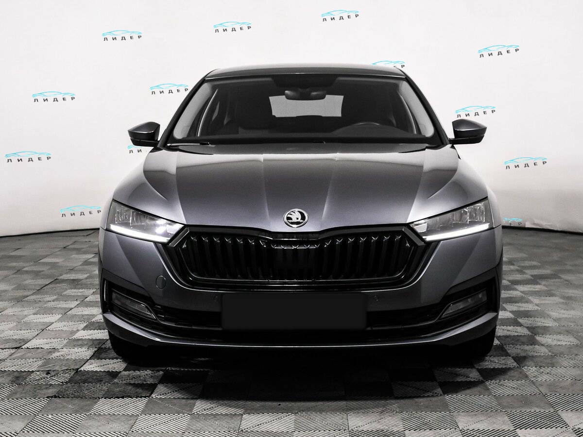 Б/У Шкода Октавия 2021 года. Фото: #1