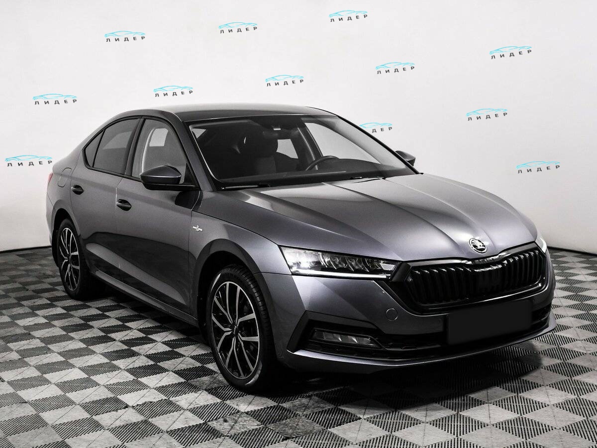 Б/У Шкода Октавия 2021 года. Фото: #2