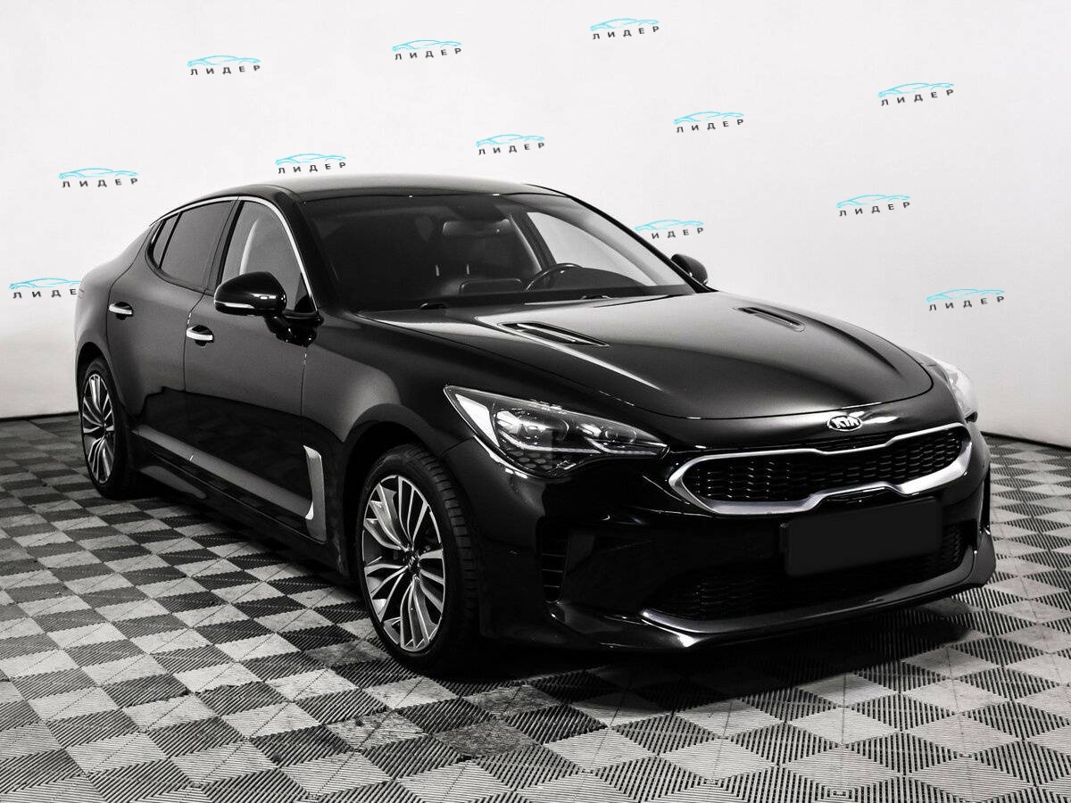 Б/У Киа Стингер 2019 года. Фото: #2