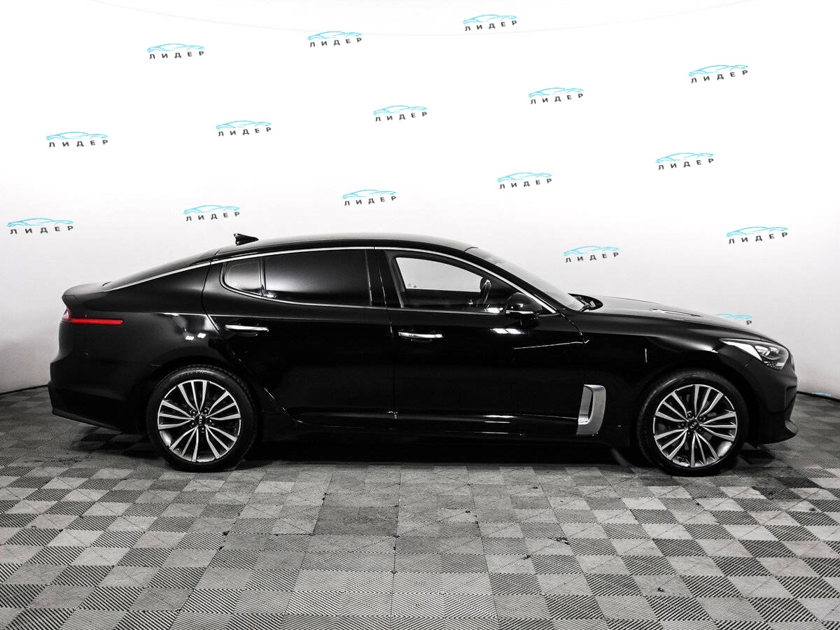 Б/У Киа Стингер 2019 года. Фото: #3