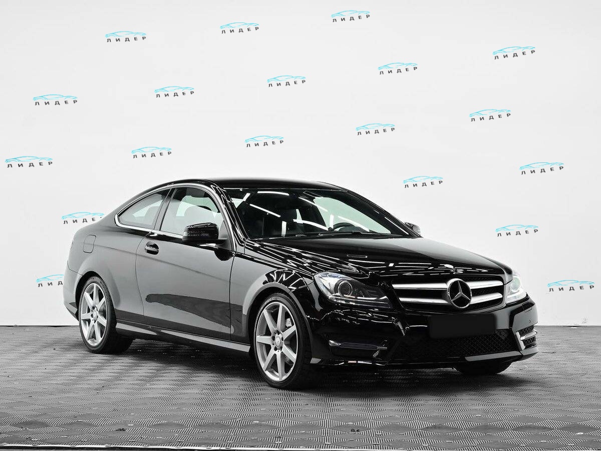 Б/У Мерседес-Бенц Ц-Класс 2013 года. Фото: #1
