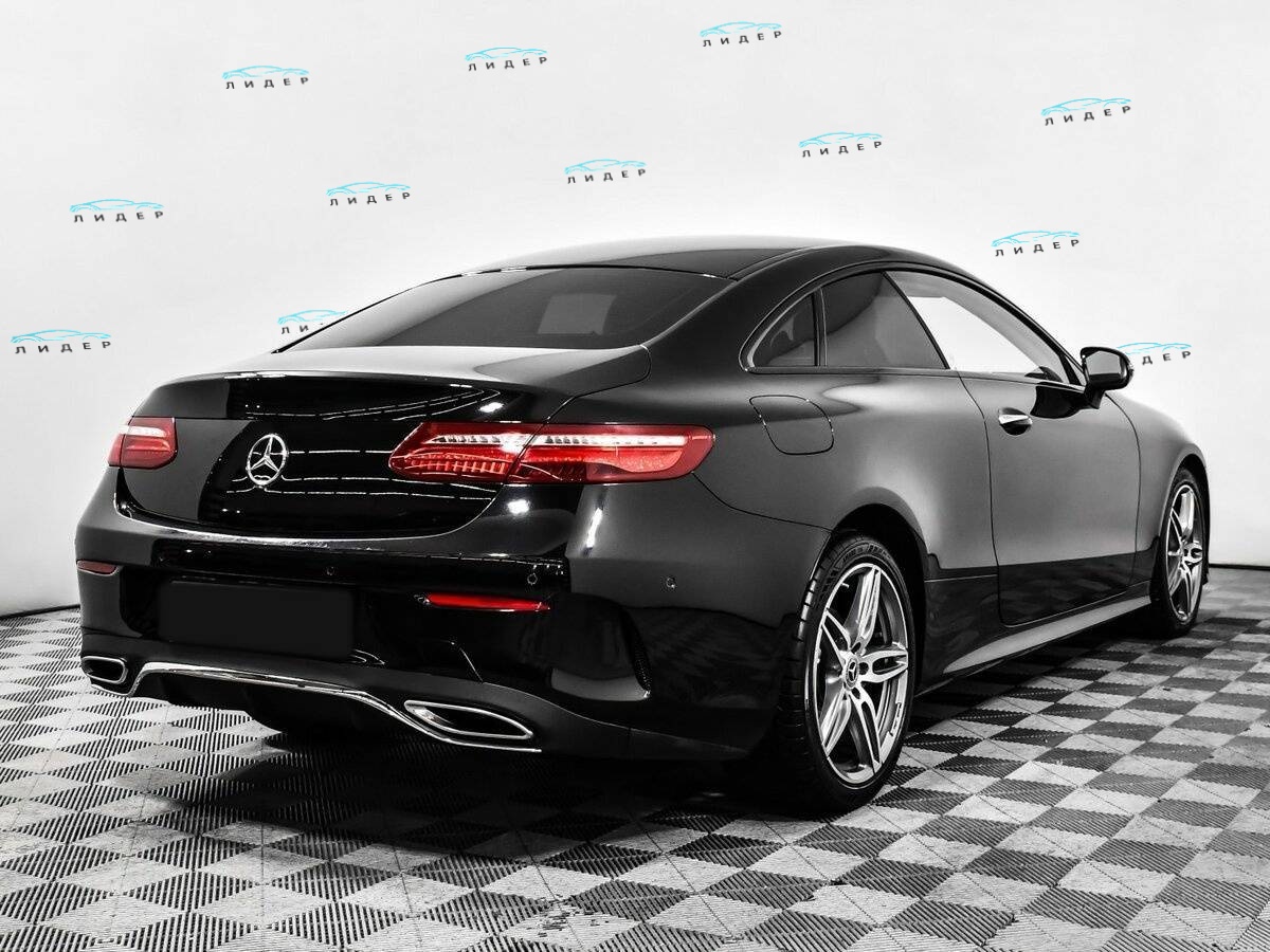 Б/У Мерседес-Бенц Е-Класс 2019 года. Фото: #4