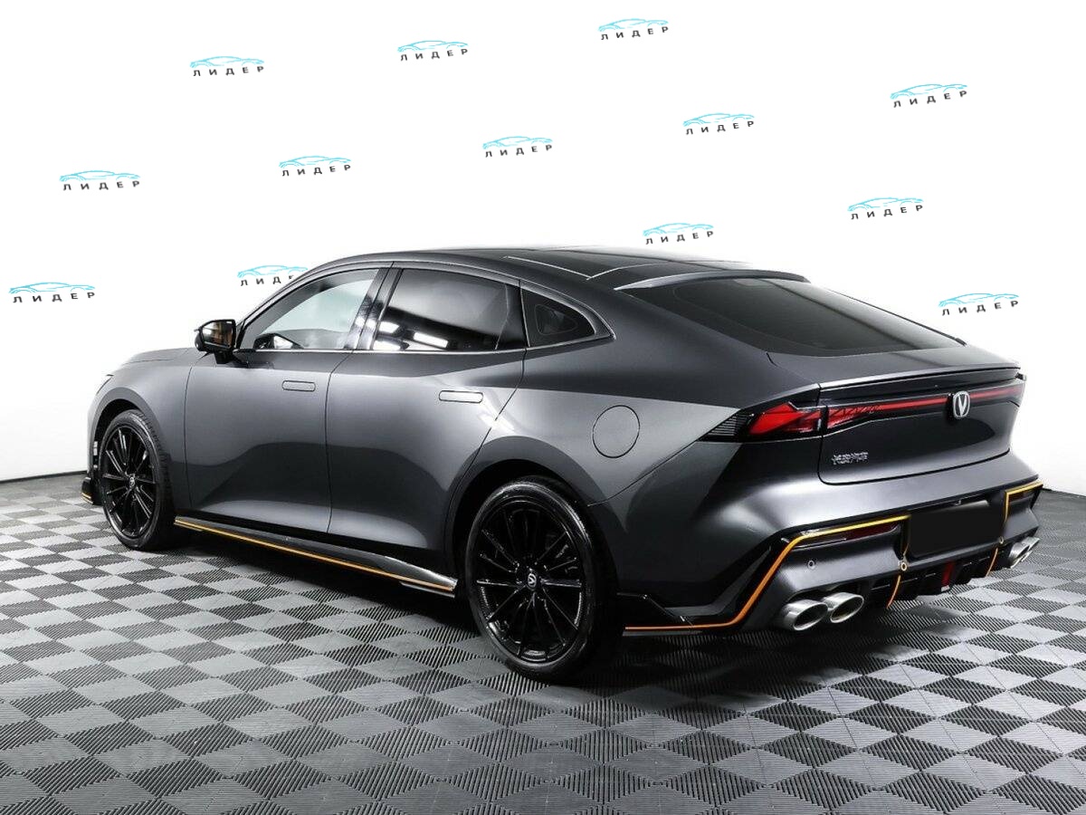 Б/У Чанган УНИ-В 2023 года. Фото: #3