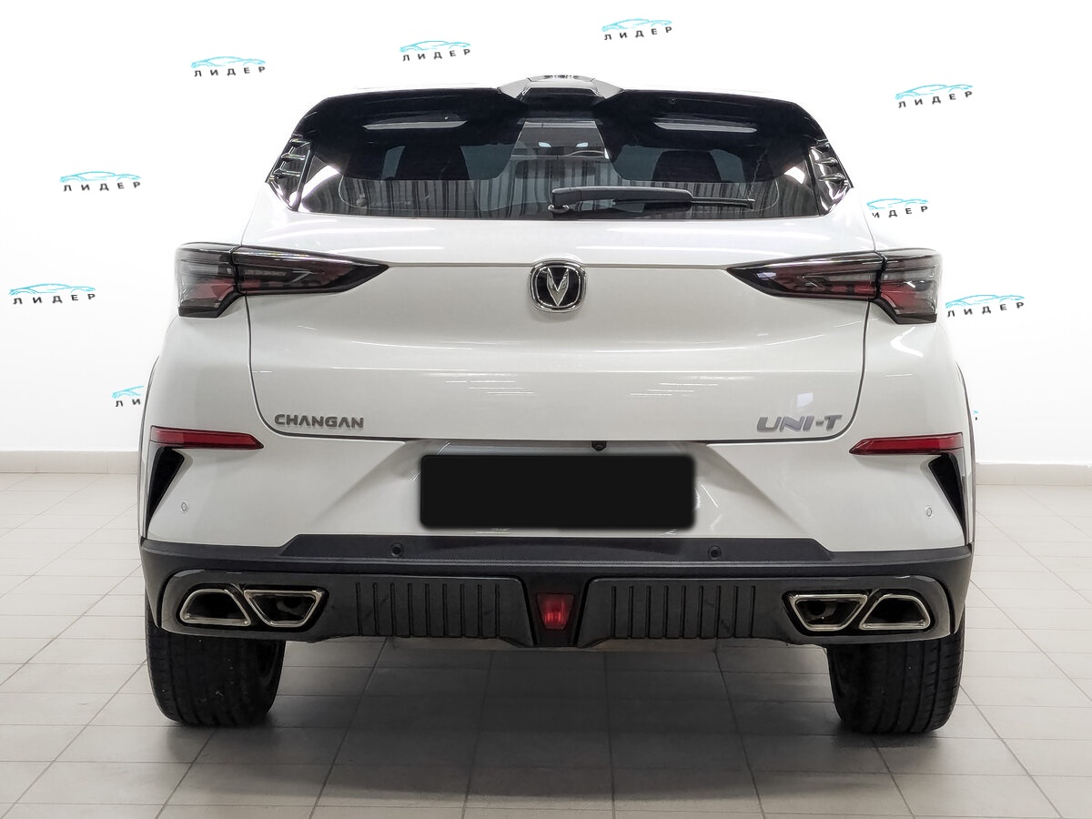Б/У Чанган УНИ-Т 2024 года. Фото: #5